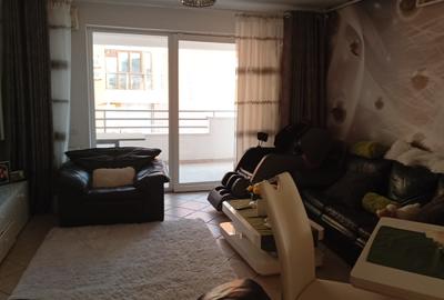 Ofer spre închiriere apartament lux 4 camere în stațiunea Mamaia - 2