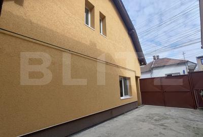 Casă finisata 220 mp, 2 corpuri de cladire , teren 261 mp, cart Gruia ! - 16