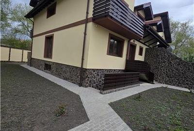 Casa, Ghimbav - 1