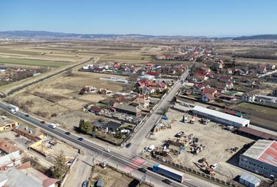 Teren intravilan cu hala construita - 29