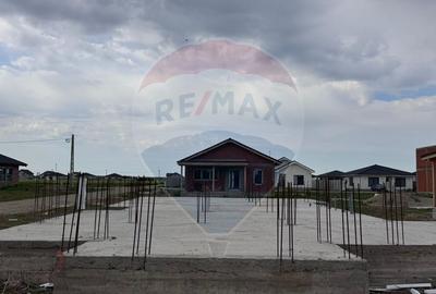 Teren intravilan cu fundatie-casa, Santandrei de Vanzare, Zona Lotus - 3
