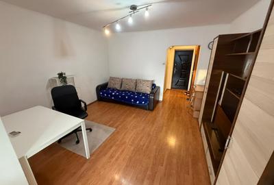 Garsoniera Auchan Vitan An  Constructie 1979 Metrou Dristor 14 min - 2