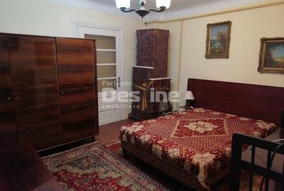Vânzare teren + casă demolabilă ,Sector 1 - 4