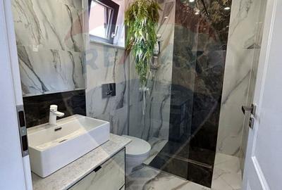 Casă / Vilă cu 6 camere de vânzare - 14