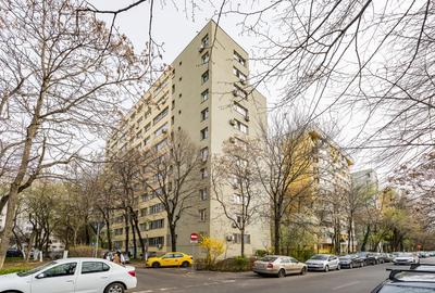 Apartament cochet de 2 camere, bloc reabilitat, etaj intermediar - 16