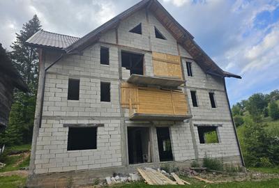 Casă de vacanță + teren intravilan suprafață 2.075mp, Bubești, Arieșeni - 6