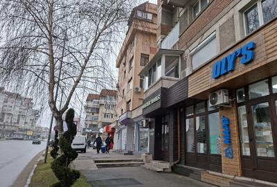 2 spatii de închiriat UltraCentral / blvd.ul I.C.Bratianu! - 3