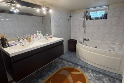 Casa 5 Camere/ Curte/ Bucurestii noi/ Centrala/ Parcare/ Garaj - 9