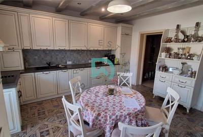 Apartament 5 camere de vanzare - Bulevardul Victoriei, Sibiu - 2