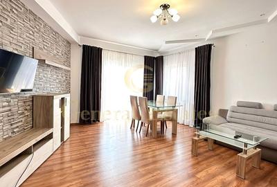 Apartament cu 3 camere decomandat, mobilat în Tractorul