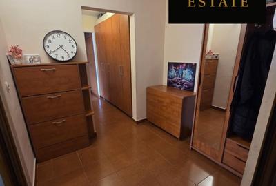 Apartament 3 camere de vânzare, et 3, zona Cina Rm Vâlcea - 1