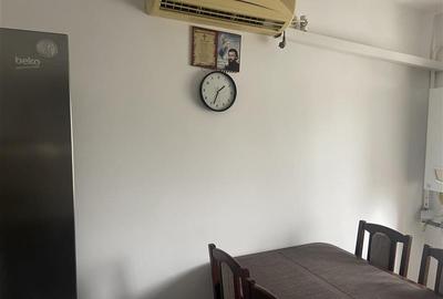 Apartament 4 camere , zona Piata Moldovei -Scoala nr 2 , decomandat 80 mp , imbu - 6