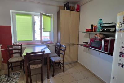 Stefan cel Mare 3 camere decomandat Mobilat - 1