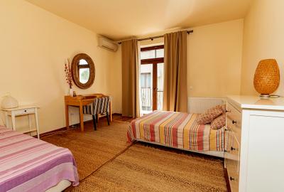 Vila cu PISCINA acoperită, zona centrala în Periș - 39