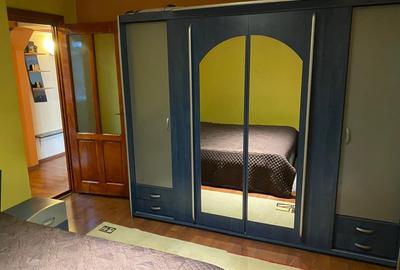 Vand apartament 2 camere zona Spital - 9