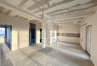 Apartament cu 3 camere decomandat în Torontalului