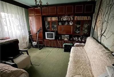 Apartament cu 3 camere decomandat în Simion Bărnuțiu