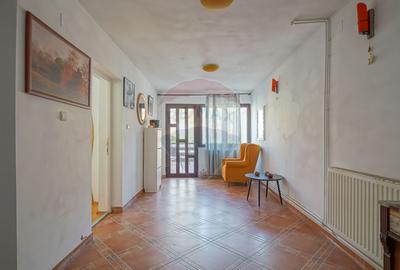 PODUL LUI GRID 13 | CASA 4 CAMERE CU DOUA BAI SI PRIVELISTE | SCHEI - 9