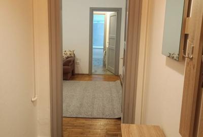 Apartament 2 camere in bloc tip vila, zona Astra - 1