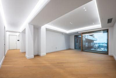 Apartament cu 3 camere decomandat în Pipera