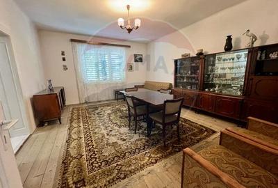 Apartament cu 2 camere semidecomandat în Orașul de Jos