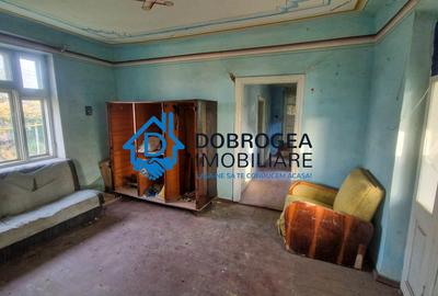 ZONA CENTRALA- CASA DEMOLABILA ,TEREN 733 MP,  DESCHIDERE STRADALA 11,5 ML - 11