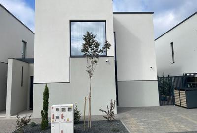 Duplex cu 4 camere în Giarmata-Vii