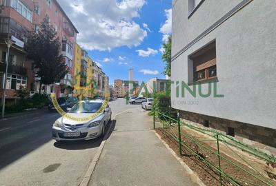 Apartament cu 2 camere semidecomandat în Vasile Aaron