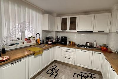 Vilă spațioasă cu 6 camere – Cartierul Viena, Oradea - 11