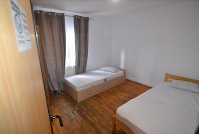 Apartament 3 camere decomandat intrare Răcădău, Str. Carpați - 8