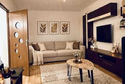 Apartament cu 2 camere decomandat, mobilat în Titan