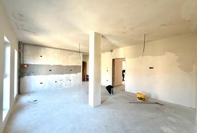 Apartament cu 2 camere semidecomandat în Giroc