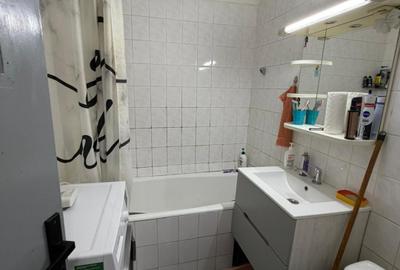 Militari, Piața Veteranilor, garsoniera 31mp, etaj 1, bloc 1980, metrou - 7