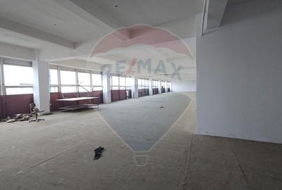 INCHIRIERE Spațiu Comercial de 2,428mp în zona Nord-Est - 12