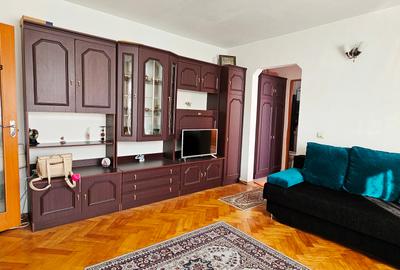 Apartament 2 camere, etaj 3, zona Maratei