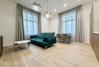 Apartament cu 2 camere semidecomandat, mobilat în Central