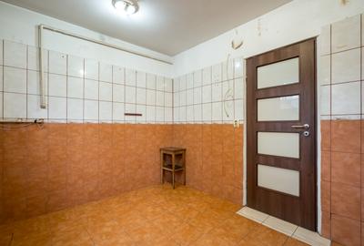Vânzare Apartament 3 camere de – Pajura, etajul 2 din 3 - 5