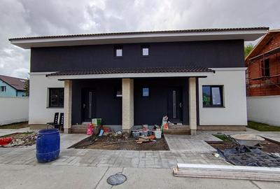 Duplex cu 3 camere în Sânandrei