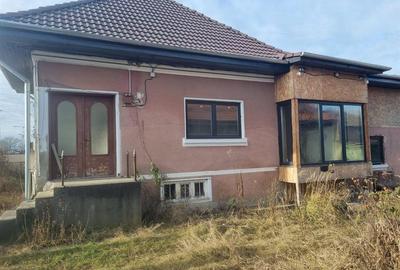 Casa de vanzare central  in Fagaras - 1