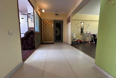 - Apartament 3 camere Central, Mobilat Utilat, Renovat in totalitate. - 10
