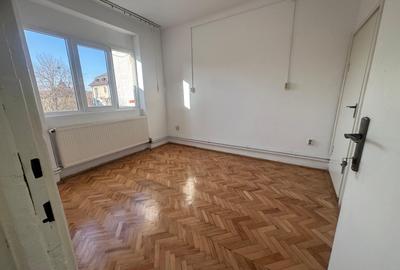 Spațiu versatil, 5 camere, ideal pentru dezvoltarea unei activități, - 4