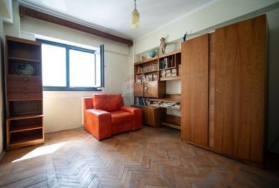 Apartament cu 4 camere de vânzare în zona Central - 30