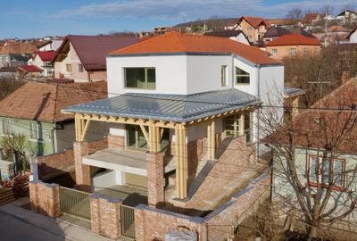 Casa individuala, garaj, 596 mp teren, constructie premium - 2