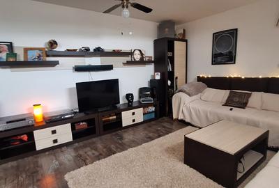 Apartament cu pod amenajat, complet mobilat, pe Strada Florilor - 15