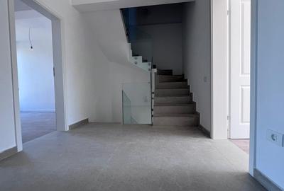 Complex rezidențial de vile individuale și duplexuri | Circuit închis | 220 mp - 22