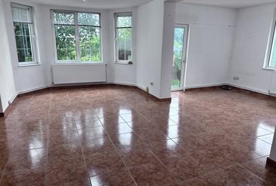CASA DE INCHIRIAT I 4 CAMERE I 2 BAI I BUCATARIE I CETATE I NEMOBILATA - 11