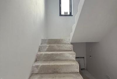Giroc-Vatra Satului- casa individuala- 3 dormitoare-3 bai - 8