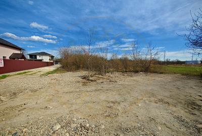 Teren intravilan Pitesti 2270 mp cu deschidere 24 m – Str. Mateias - 2