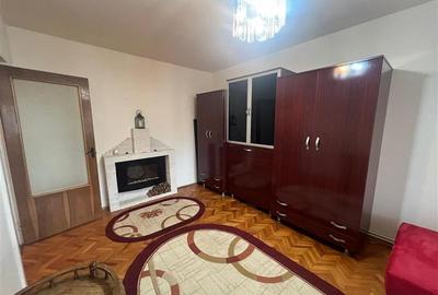 Apartament cu 3 camere decomandate si loc de parcare - 1