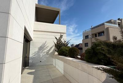 Apartament deosebit în bloc boutique(Zambaccian),parcare inclusă - 13